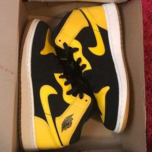 Air Jordan Mid 1 6.5y Deadstock